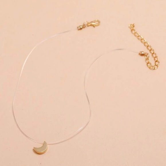 🌙 Floating clear choker w/ crescent moon pendant - Picture 9 of 11